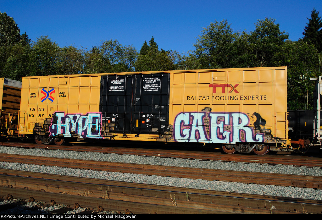 TBOX 638767  60-9 ft Double Door Excess Height Boxcar  TTX (side B)